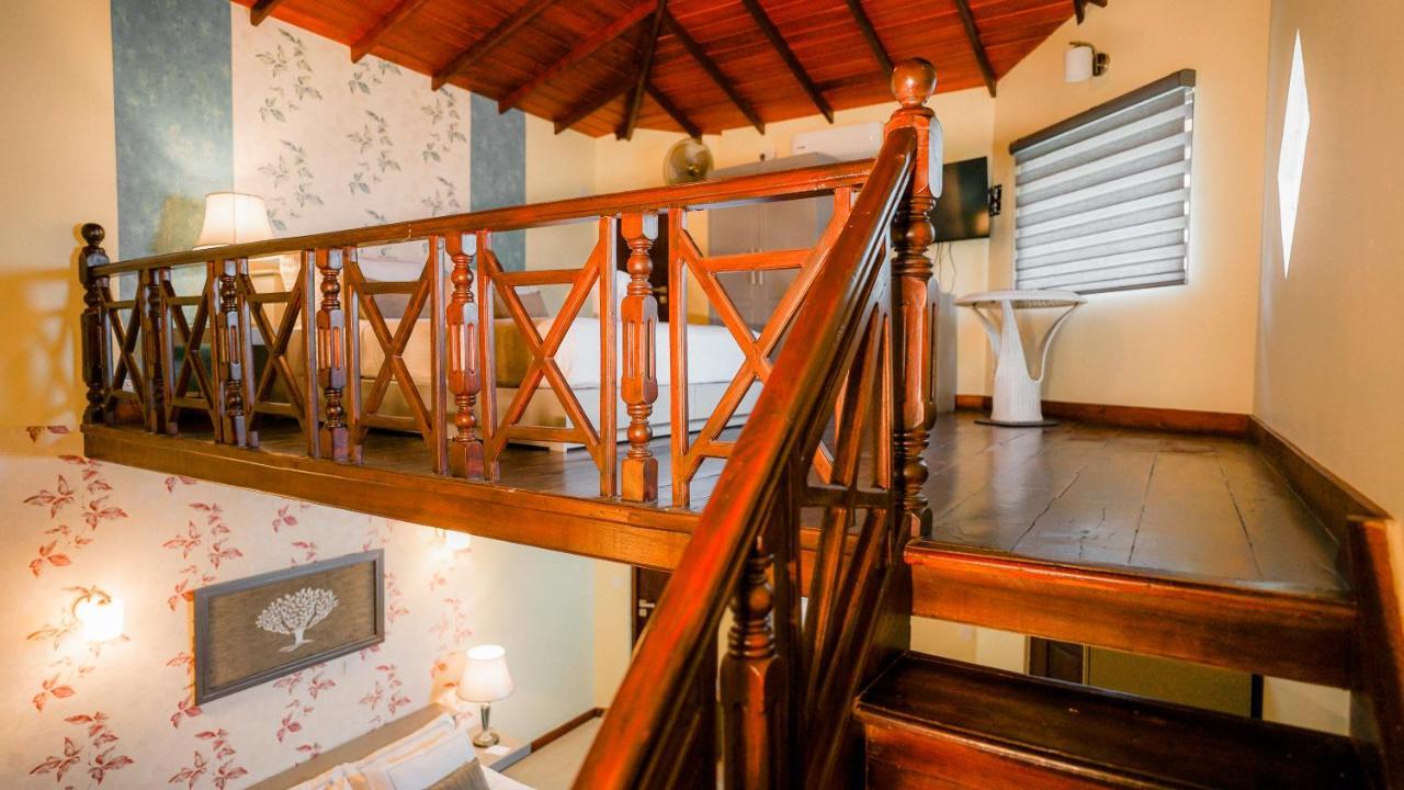 Royal Classic Resort Kandy Exteriör bild